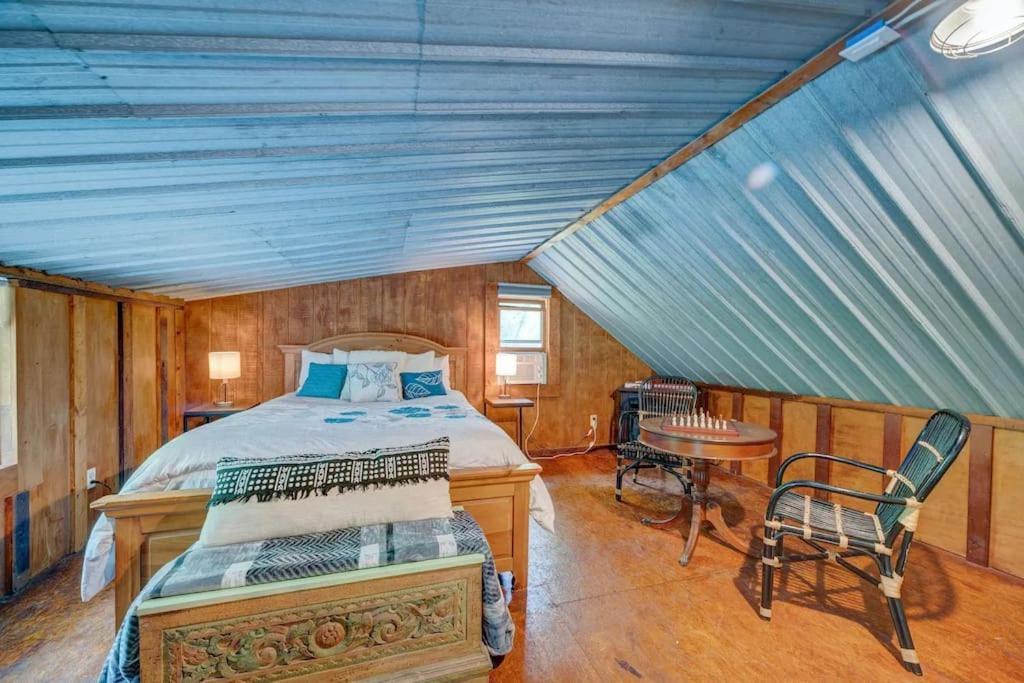 Bear Den Bungalow With Hot Tub Near Blue Ridge And Ellijay Εξωτερικό φωτογραφία